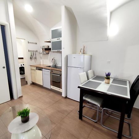 Studio Apartment Sisters 3-4 Ljubljana Extérieur photo