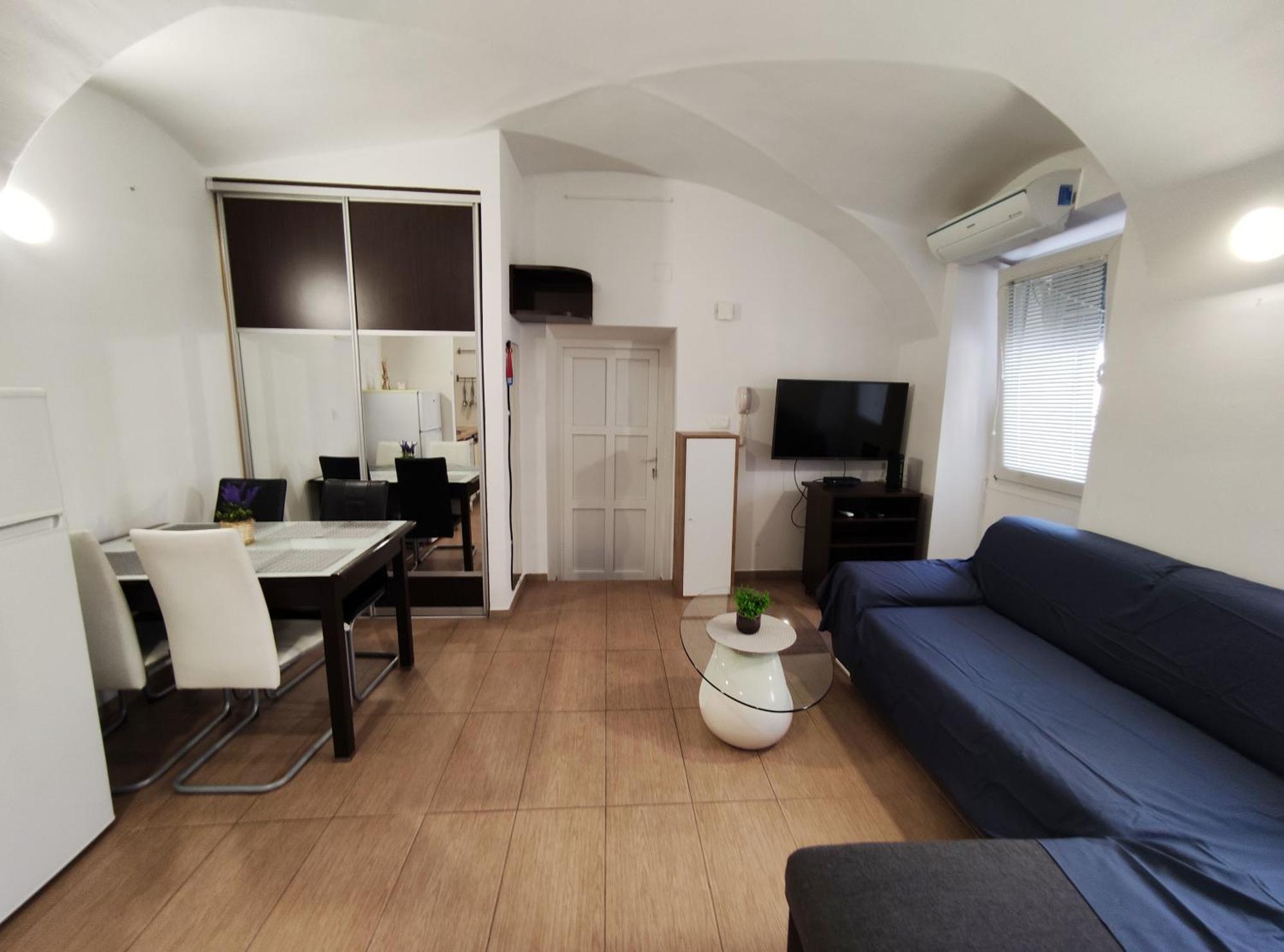 Studio Apartment Sisters 3-4 Ljubljana Extérieur photo